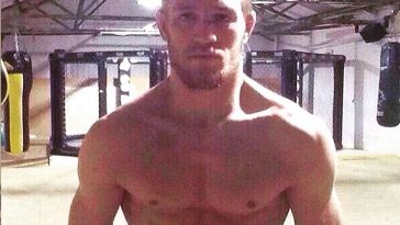 conor-mcgregor-tattooless