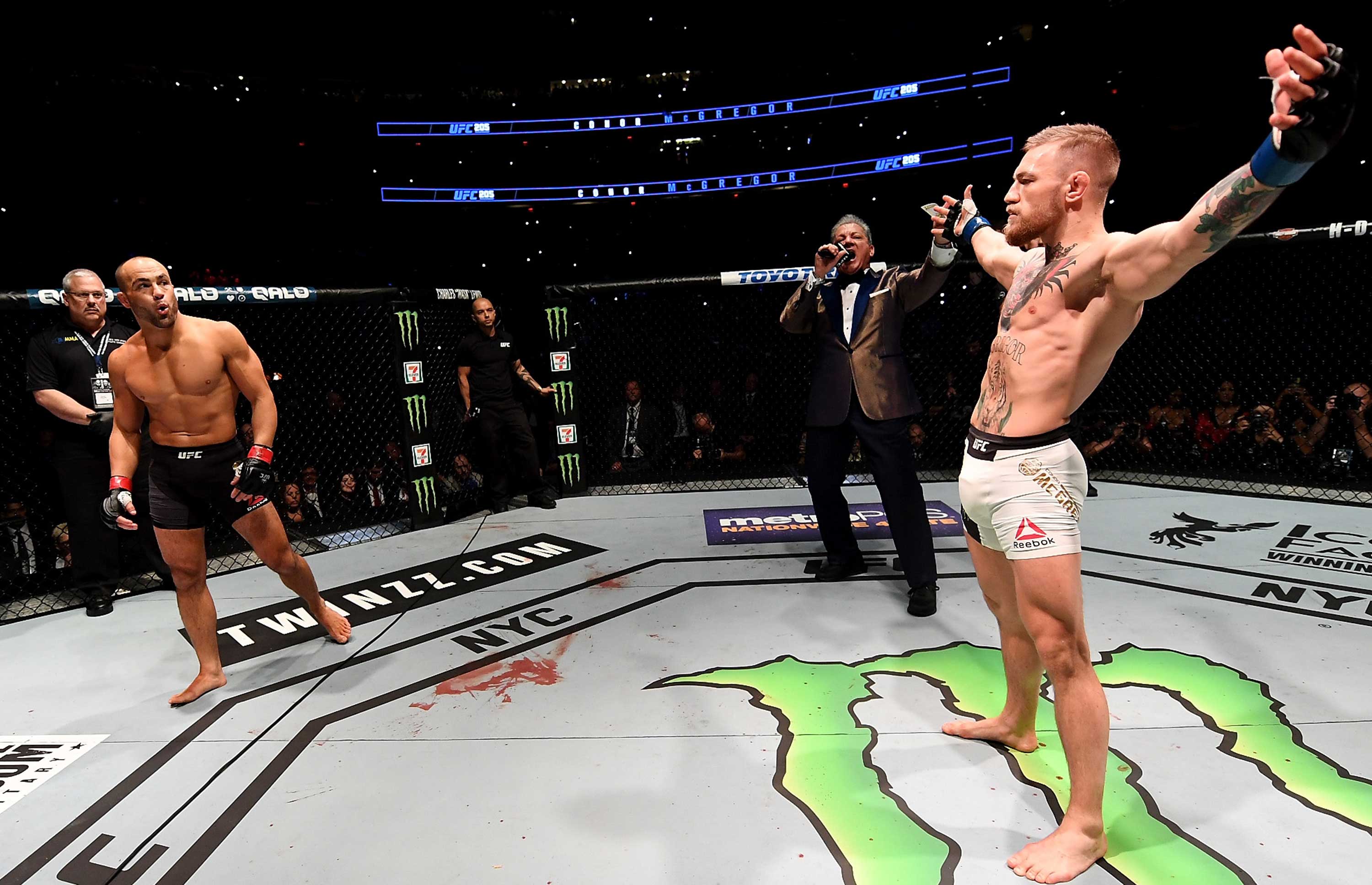 conor-mcgregor-knocks-out-eddie-alvarez-ufc-205-b