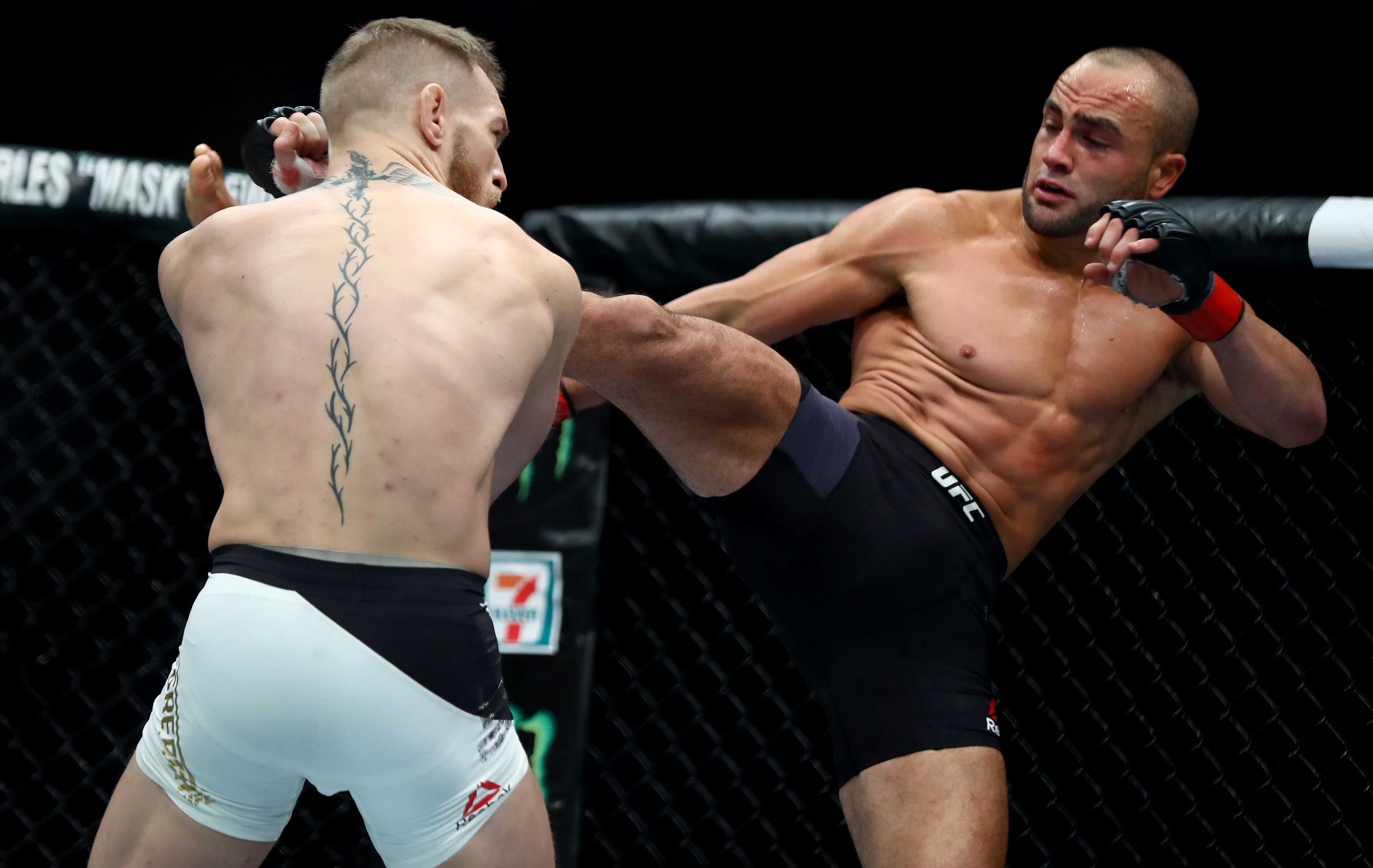 conor-mcgregor-knocks-out-eddie-alvarez-ufc-205-e